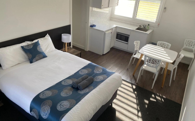 Southern Ocean Motor Inn – Guest Rooms – Port Campbell