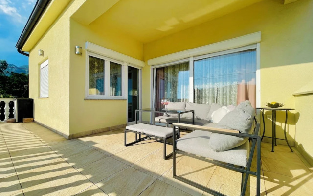 Villa Eternity