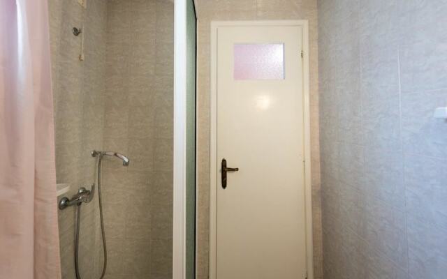 Ammes Apartments