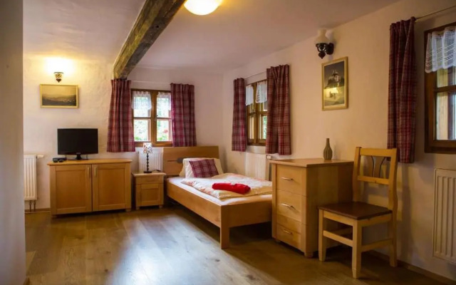 Penzion-Restaurace U Zlomené Lyže