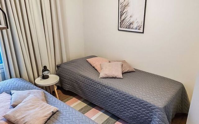 Skivillas 61 ukkohalla (b1)