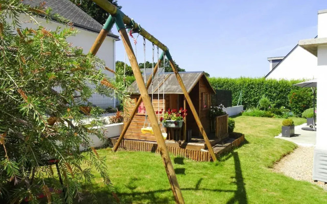 Modern Holiday Home in a Quiet Location in Benodet