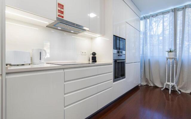 Touch of Class 2BDR Apartment by LovelyStay