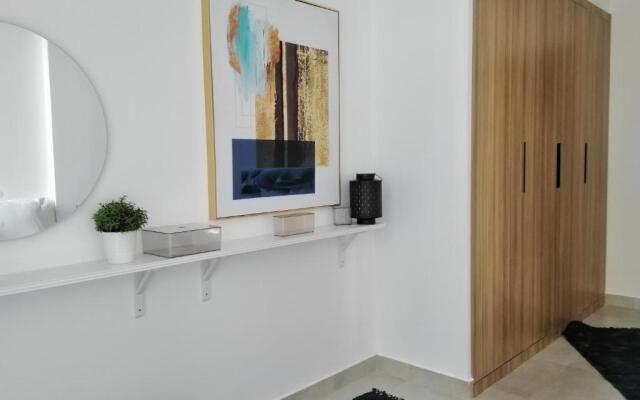 JVC Elegant and Cozy 1 Bedroom Apartment