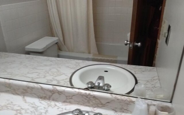 Pittsfield Motor Inn