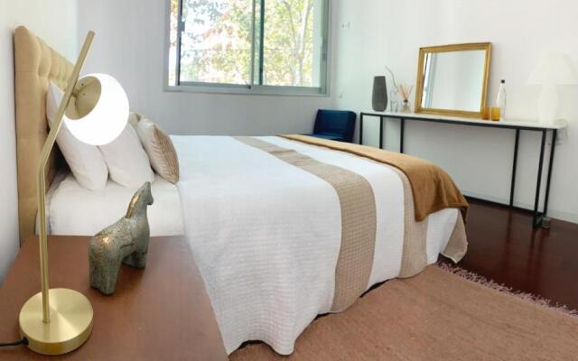 Cascais Avenida Loft- by ONARTstays