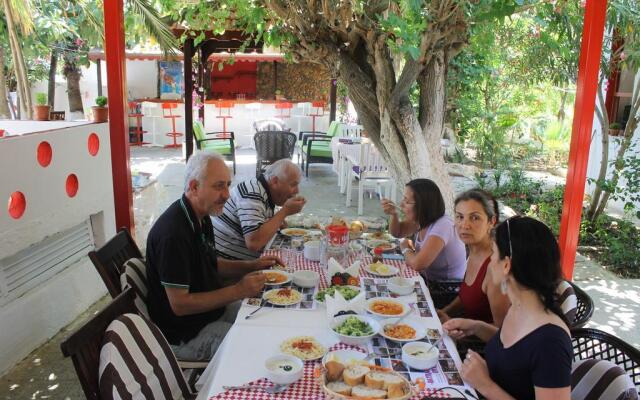 Datca Bayrakli Hotel