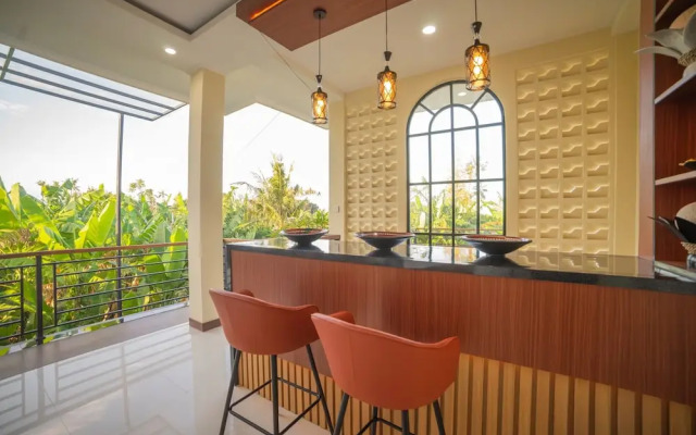 Bulan Adi Villa By Reccoma