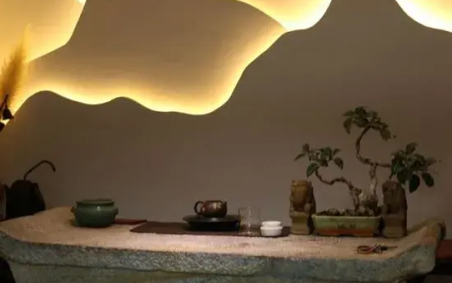 Suyu. Inn (Jianshui Ancient City Train Shop)