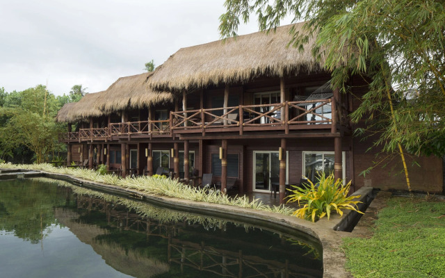 Coconuts Beach Club Resort & Spa