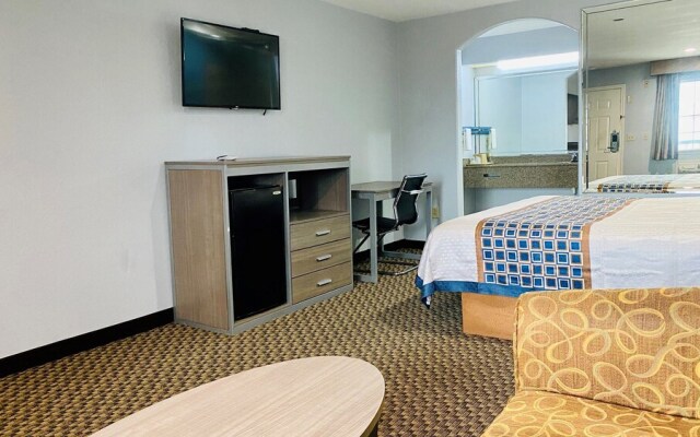 Home Place Inn & Suites