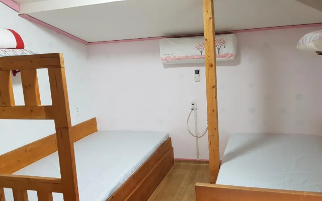 Tangzasalon Guesthouse