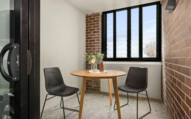 Cinema Suites Apartments by Urban Rest