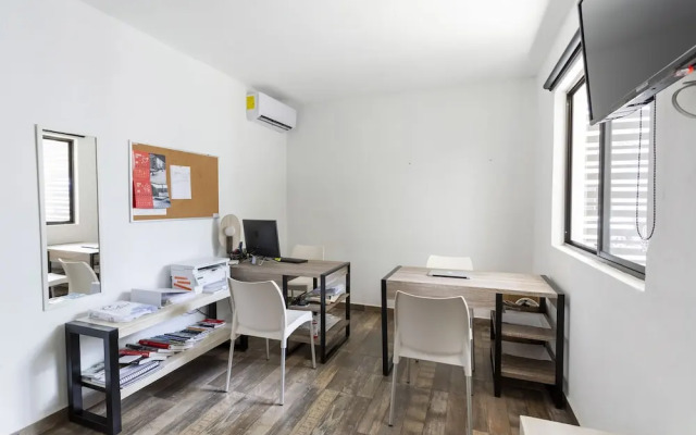 Arkana 9 by Grupo Amber