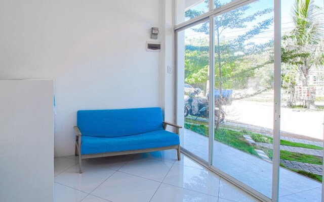OYO 778 Fat J Apartelle