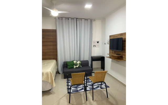 Moderno Estúdio 50m do mar com garagem e Wi-Fi