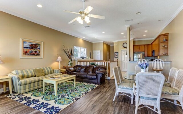 211 S. Fletcher - 3 Br Townhouse