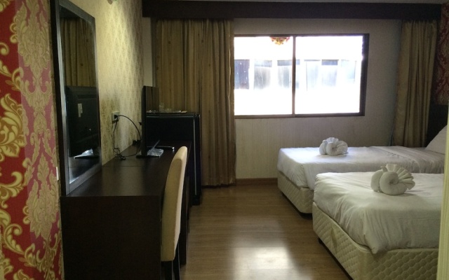 Iraqi Residence – Guest Rooms – Bangkok