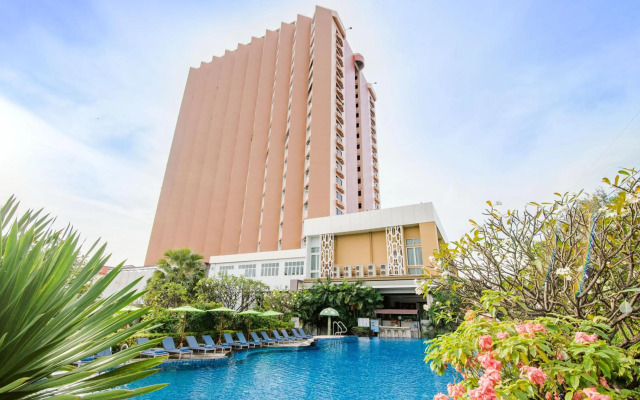 Golden Beach Cha-Am Hotel