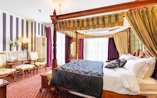 Hubert House Guesthouse
