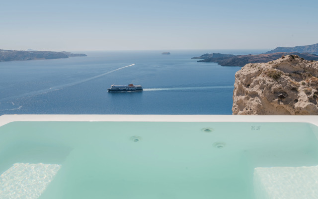 Apeiron Blue Santorini - Sustainable Adults Only 14+
