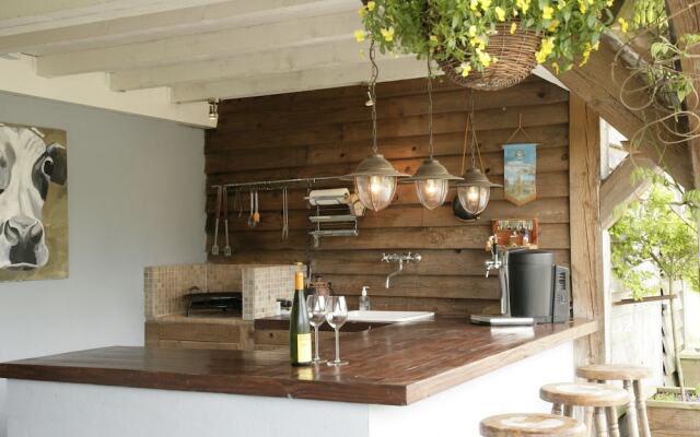 Lush Holiday Home in Oeffelt with 2 Saunas & Hot Tubs