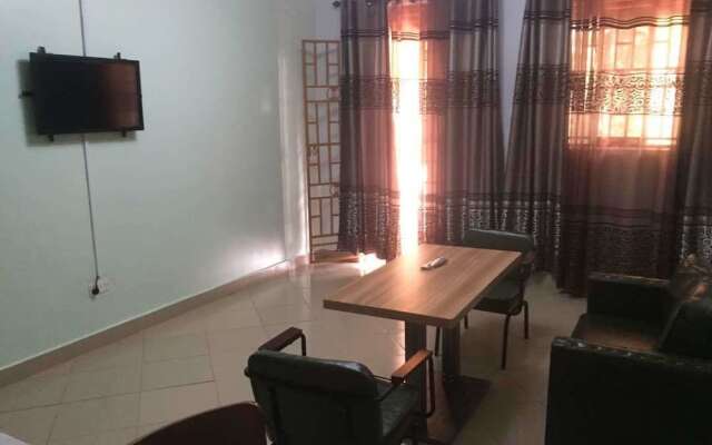 Bunyonyi Heights Inn