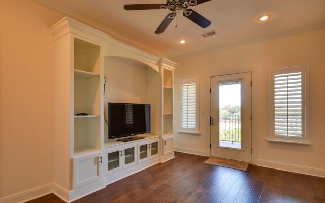 Spacious Amarillo Home: 6 Mi to Downtown!