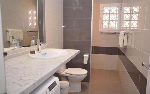 Fuengirola Promenade 3br Apartment by Rafleys