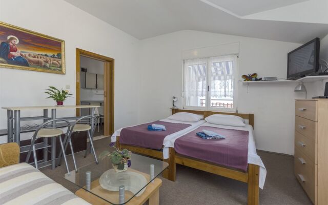 Apartment Brankica Vodice
