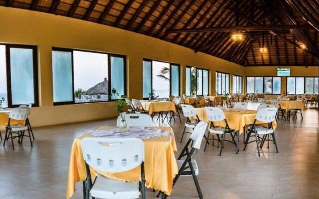 Paraiso de Chidenguele Resort