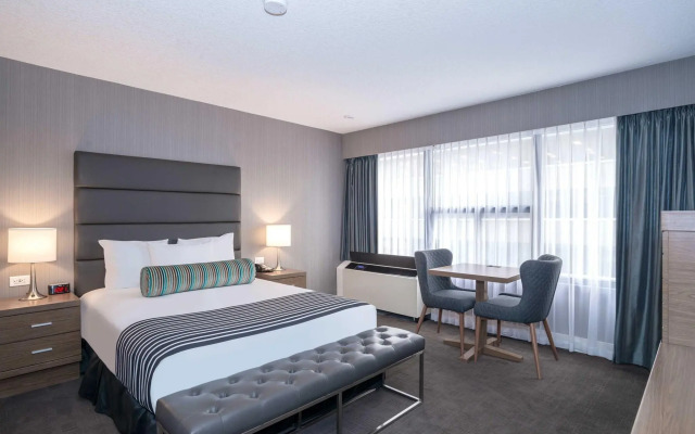 Sandman Signature Calgary Downtown Hotel