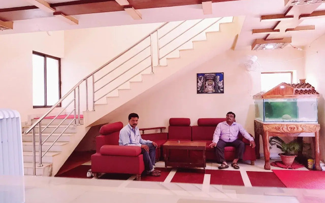 Hotel Deepak