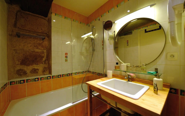 B1DF Four by Four in París