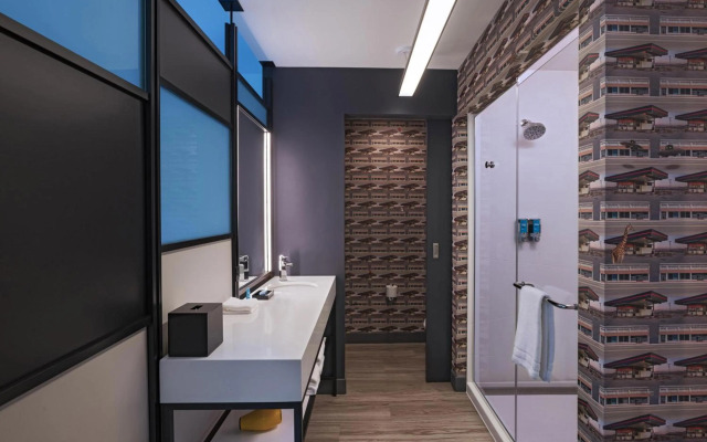 Aloft Little Rock West