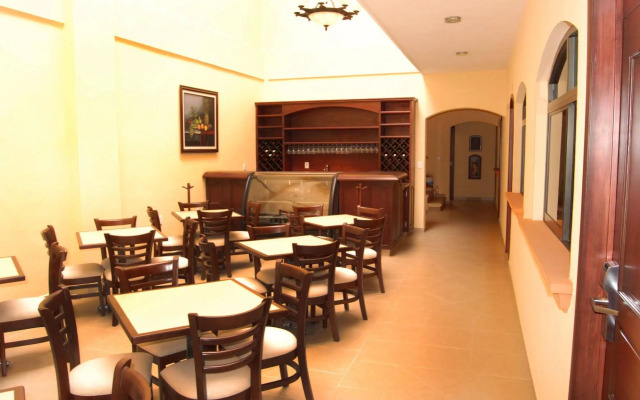 Hotel Centenario