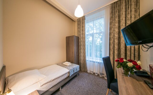 Lothus Hotel