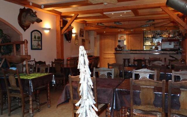 Hôtel Restaurant Aux Touristes