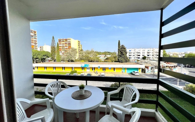 Vilamoura Central 4 With Pool by Homing