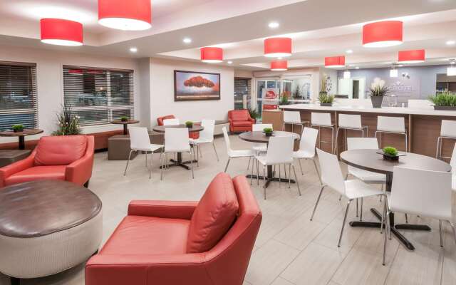 Microtel Inn & Suites by Wyndham Fort St John