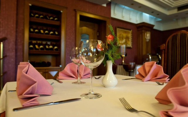 Grand Hotel & Spa Tirana