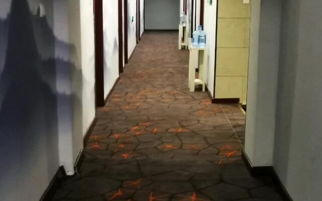 Jun Hotel Hebei Cangzhou Huanghua Kunyang Shopping Plaza