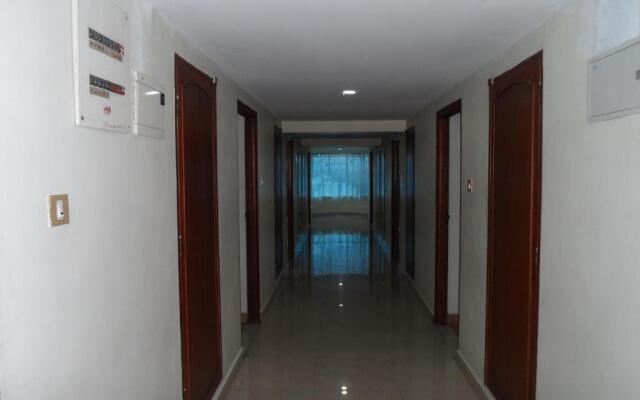 Hotel PLR Grand