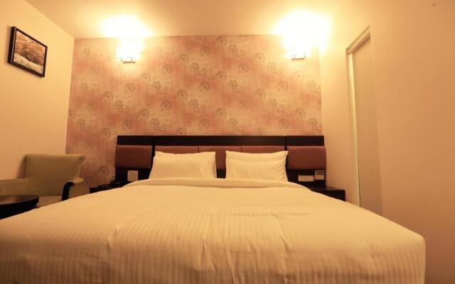 RoseMallow Hotel