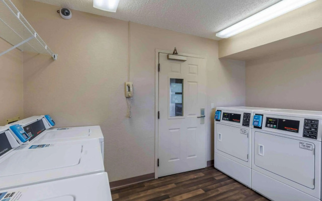 Extended Stay America Suites Dallas Plano Parkway