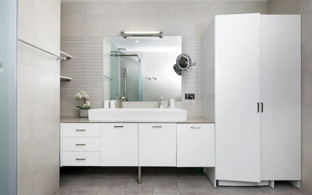 Apartment by Luxe Group SN290