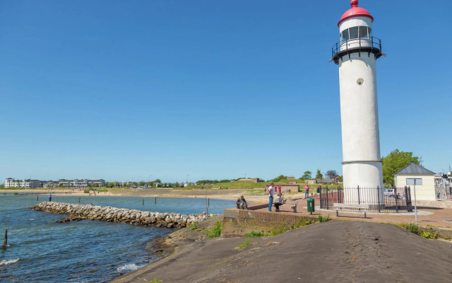 Restyled Villa With Dishwasher 6km From the Beach