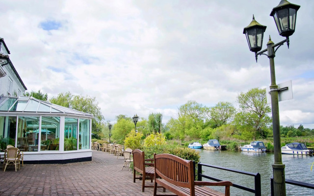 Waveney House Hotel