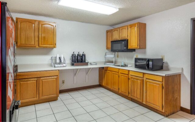 Motel 6 Brighton CO Denver Northeast