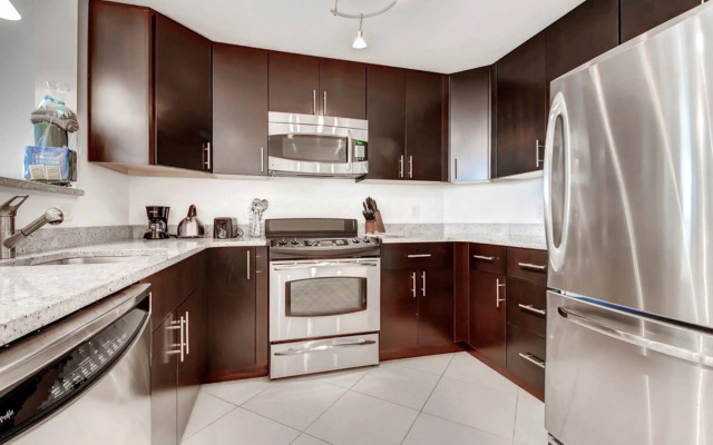 Global Luxury Suites at Crystal City